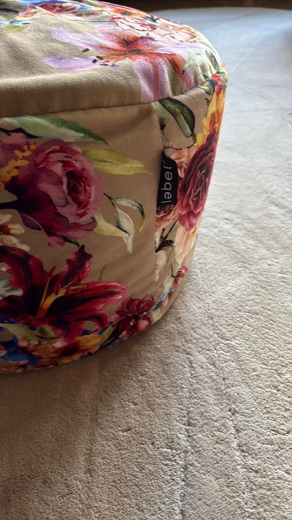 Poefje met bloemprint., Ophalen, Zo goed als nieuw, Rond, Minder dan 50 cm