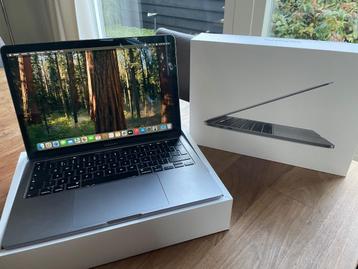  MacBook Pro, 13 inch, 16 Gb RAM, 256 Gb SSD, in nieuwstaat beschikbaar voor biedingen