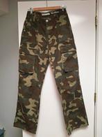 Bershka Cargo camouflage broek maat 38, Maat 38/40 (M), Zo goed als nieuw, Lang, Groen