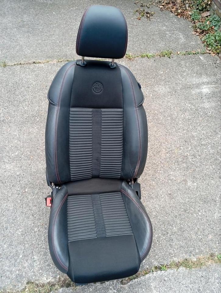 Alfa Romeo Giulietta Bestuurdersstoel - Leer/Stof, Auto-onderdelen, Interieur en Bekleding, Alfa Romeo, Gebruikt, Ophalen of Verzenden