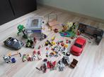 Grote Playmobil verzameling: Voertuigen, garage, zwembad …, Ophalen, Zo goed als nieuw