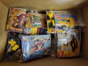 Grote collectie lego beschikbaar voor biedingen