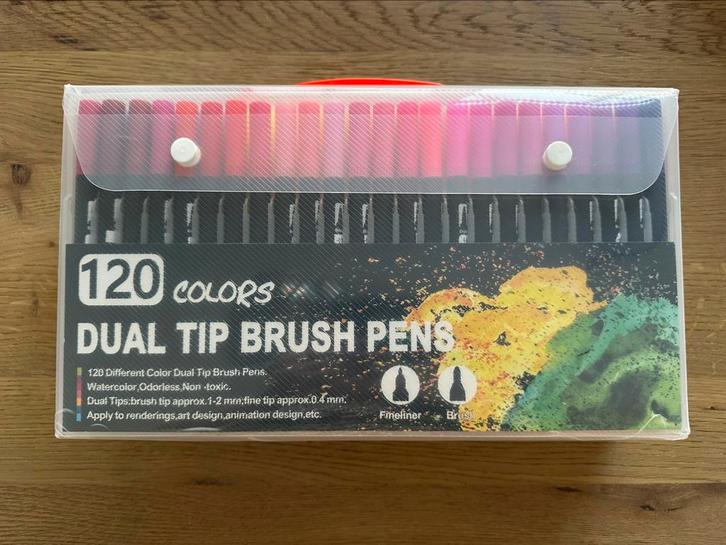 120 duo stiften op waterbasis fineliner en brush, Hobby en Vrije tijd, Tekenen, Zo goed als nieuw, Potlood of Stift, Ophalen of Verzenden