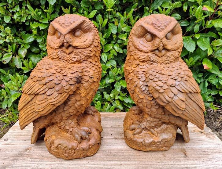 Super mooie gietijzeren uilen twee modellen nieuw., Tuin en Terras, Tuinbeelden, Nieuw, Dierenbeeld, Metaal, Ophalen of Verzenden