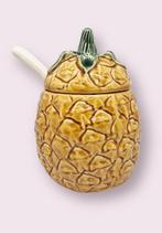Oude brocante ananas dekselpot met lepel barbotine izgst, Verzenden
