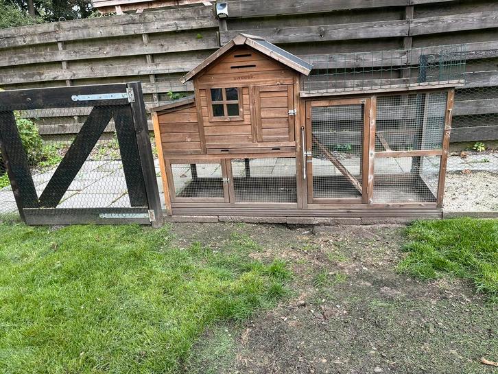 Kippenhok met buiten ren., Dieren en Toebehoren, Pluimvee | Toebehoren, Zo goed als nieuw, Kippenhok of Kippenren, Ophalen