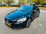 Volvo V40 2.0 T3 152PK 2019 Zwart, Auto's, Voorwielaandrijving, 4 cilinders, Zwart, Bedrijf
