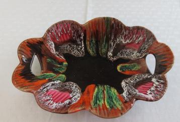 Kleurrijke schaal Vallauris keramiek beschikbaar voor biedingen