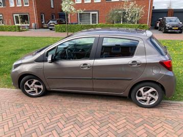 Toyota Yaris 1.5 Full Hybrid 2016 weinig km beschikbaar voor biedingen
