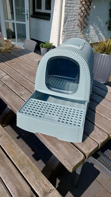 Curver Petlife kattenbak  beschikbaar voor biedingen
