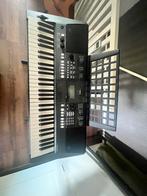 Yamaha psr E423 inclusief standaard en voetpedaal, Muziek en Instrumenten, Keyboards, 61 toetsen, Yamaha, Ophalen of Verzenden