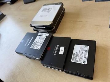 Aantal HDD, SSD en NVMe opslag (enterprise) beschikbaar voor biedingen