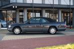 Mercedes-Benz E-Klasse E220 Cabriolet ( W124 ) (bj 1995), Zwart, 2199 cc, 4 stoelen, Zwart