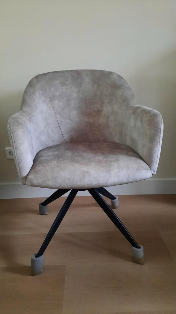 2 prachtige nieuwe stoelen!, Huis en Inrichting, Stoelen, Nieuw, Twee, Stof, Overige kleuren, Ophalen of Verzenden