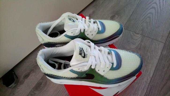 Nike air max 90 bubble pack white, multicollor bubble, Kleding | Dames, Schoenen, Nieuw, Sneakers of Gympen, Overige kleuren, Ophalen of Verzenden