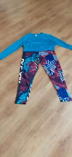 Sport set Reebok broek shirt Quechua, Kleding | Dames, Ophalen of Verzenden, Zo goed als nieuw