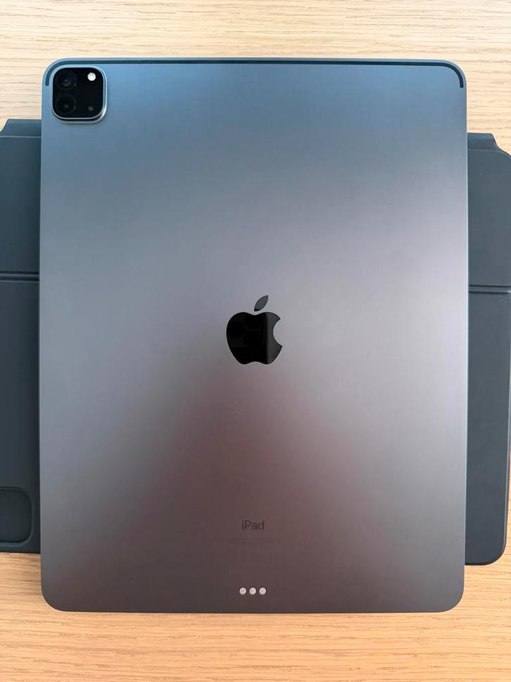Ipad pro 12.9” - 265gb - 4e gen/2021 + Apple Magic Keyboard, Computers en Software, Apple iPads, Zo goed als nieuw, Apple iPad Pro