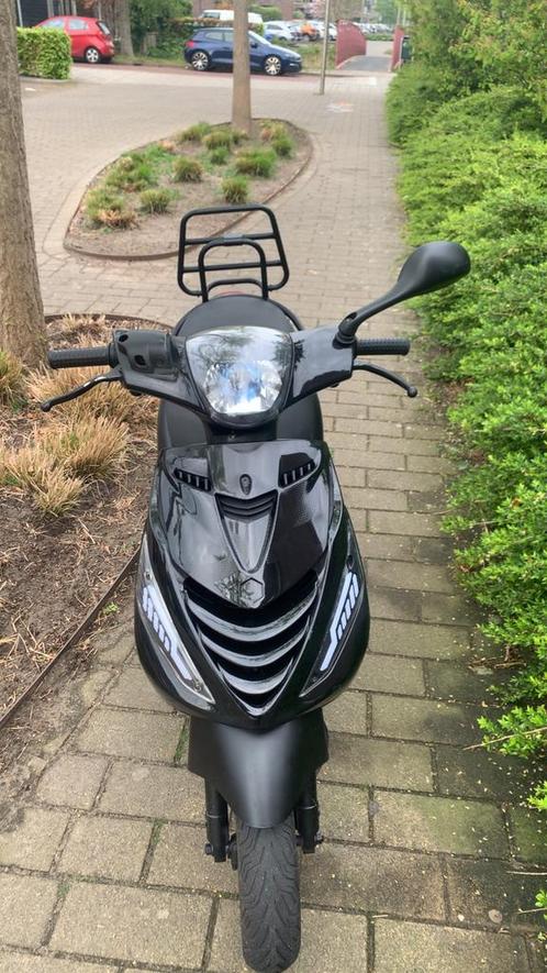 Piaggio zip 50cc 4t iget, Fietsen en Brommers, Scooters | Piaggio, Zo goed als nieuw, Zip, Ophalen