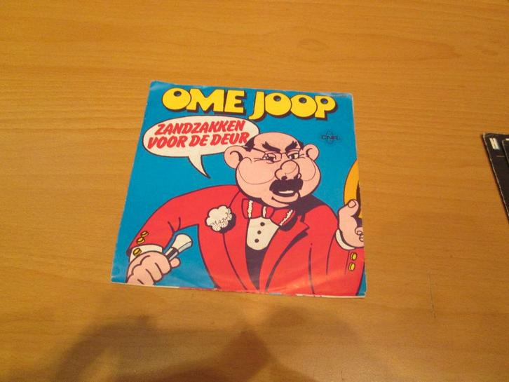 Ome Joop - Zandzakken Voor De Deur / Ole We Zitten Hier Oke, Cd's en Dvd's, Vinyl Singles, Gebruikt, Pop, Ophalen of Verzenden