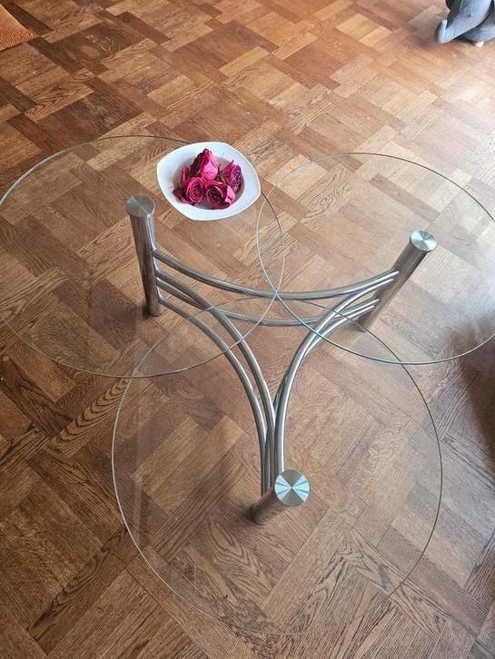 Prachtige 3 apart draaiende glazen plateaus op staalachtige, Huis en Inrichting, Tafels | Salontafels, Zo goed als nieuw, Minder dan 50 cm