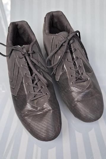 Zo goed als nieuwe voetbalschoenen Hummel - Noir IV  beschikbaar voor biedingen