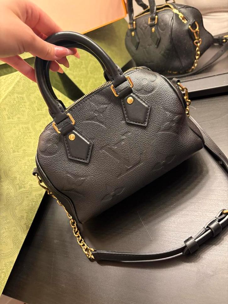 Louis Vuitton Speedy Bandoulière 20 Zwart, Sieraden, Tassen en Uiterlijk, Tassen | Damestassen, Zo goed als nieuw, Handtas, Zwart