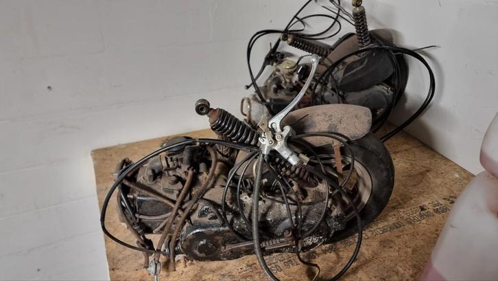 agm thurbo gy6 scooterblokken, Fietsen en Brommers, Brommeronderdelen | Scooters, Gebruikt, Overige merken, Blok, Ophalen