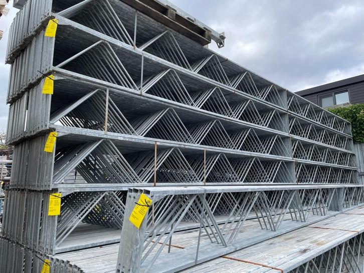 Traliespanten | Lengte= 7.900 mm | Hoogte= 410 mm, Doe-het-zelf en Verbouw, Metalen, Gebruikt, Overige metalen, Ophalen