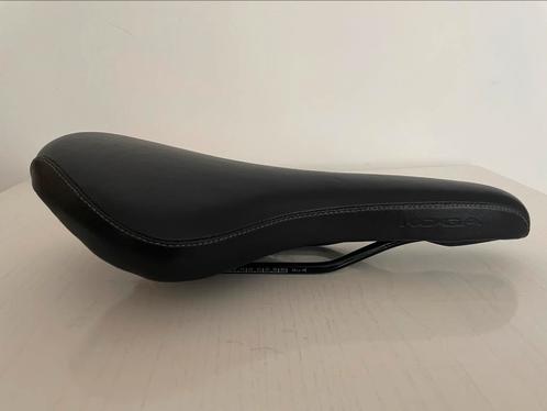 Koga Bike Saddle – 30 cm (from Koga F3), Fietsen en Brommers, Fietsonderdelen, Zo goed als nieuw, Algemeen, Zadel, Ophalen of Verzenden