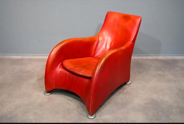 Montis Loge fauteuil rood, Huis en Inrichting, Fauteuils, Gebruikt, Leer, 50 tot 75 cm, 75 tot 100 cm, Ophalen