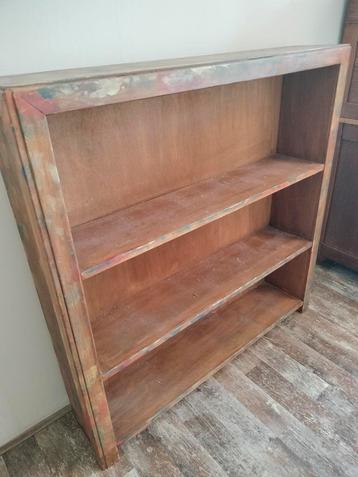 Houten vintage boekenkast / open kast beschikbaar voor biedingen