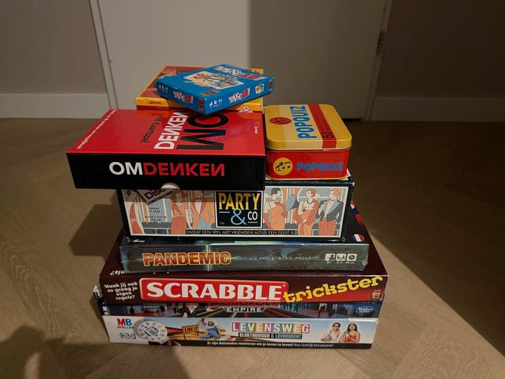 Spelletjespakket: Monopoly, Scrabble, Pandemic, etc., Hobby en Vrije tijd, Gezelschapsspellen | Bordspellen, Gebruikt, Een of twee spelers