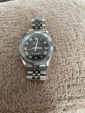 Rolex Oyster Perpetual Date dameshorloge beschikbaar voor biedingen