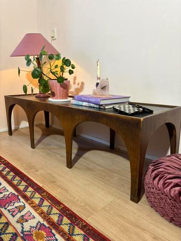 Prachtig Midcentury vintage televisie meubel beschikbaar voor biedingen