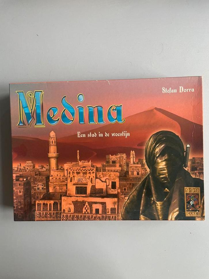 Medina, Hobby en Vrije tijd, Gezelschapsspellen | Bordspellen, Zo goed als nieuw, Een of twee spelers, Drie of vier spelers, Ophalen of Verzenden