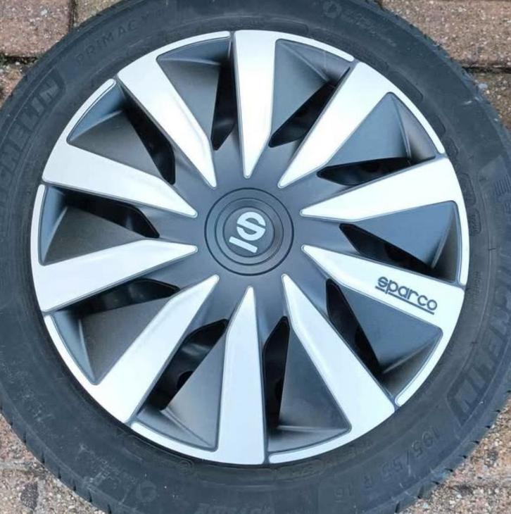 Twee paar wieldoppen 16 inch - Set van 4, Auto diversen, Wieldoppen, Gebruikt, Ophalen of Verzenden
