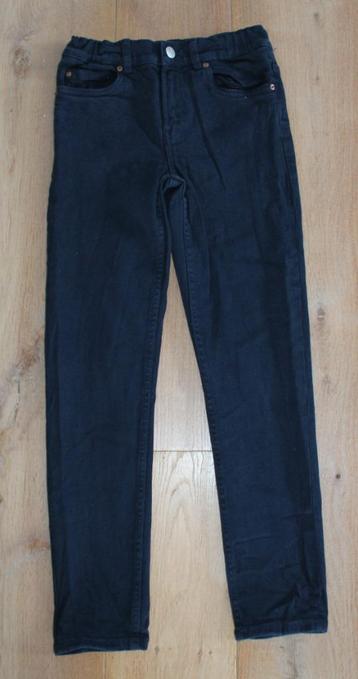 Broek van Zara 152 beschikbaar voor biedingen