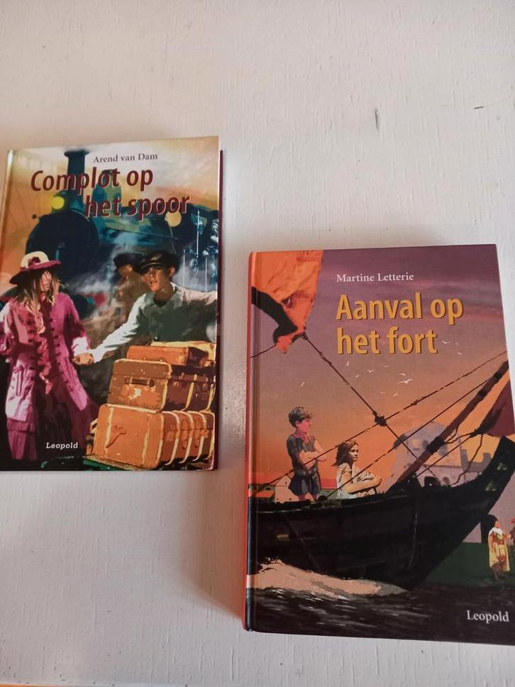 Complot op het spoor + aanval op het fort, Boeken, Kinderboeken | Jeugd | 10 tot 12 jaar, Zo goed als nieuw, Fictie, Ophalen of Verzenden