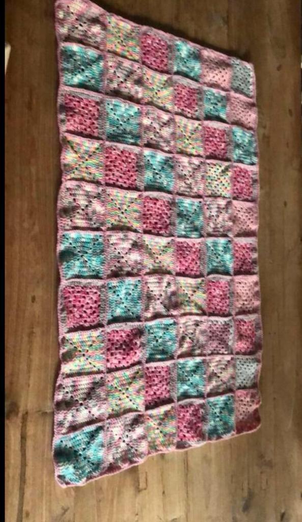 Klein gehaakt dekentje, Huis en Inrichting, Stoffering | Tapijten en Kleden, Nieuw, 50 tot 100 cm, 100 tot 150 cm, Rechthoekig