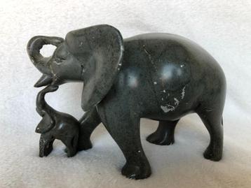 Olifant van Speksteen beschikbaar voor biedingen