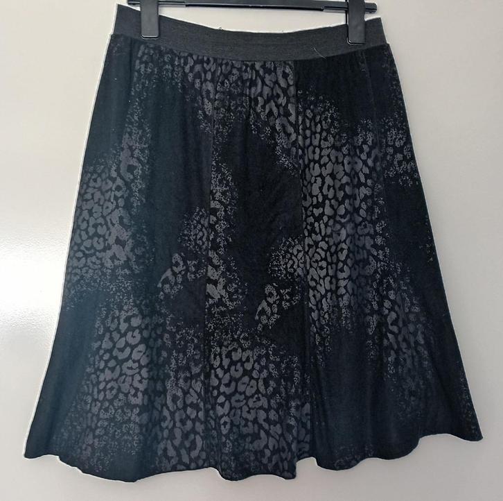 rok,maat 42/44,Witteveen,zwart,Kerst,chic,animal print, Kleding | Dames, Rokken, Zo goed als nieuw, Maat 42/44 (L), Zwart, Knielengte