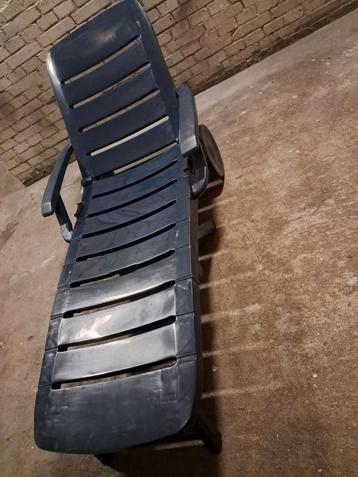 Te koop,Hartman ligbed stoel. Verstelbare  beschikbaar voor biedingen