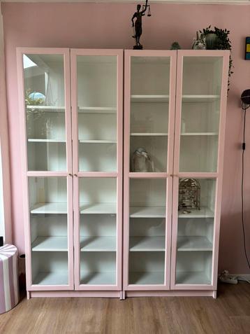 Mooie roze Billy boekenkast vitrinekast Oxberg Ikea beschikbaar voor biedingen