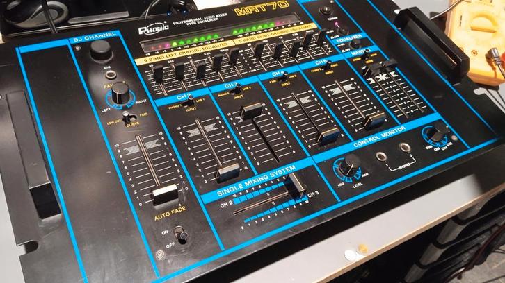 Professionele Mengpaneel PHONIC MRT70 - met Equalizer, Muziek en Instrumenten, Mengpanelen, Gebruikt, 5 tot 10 kanalen, Ophalen of Verzenden