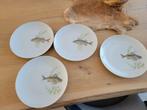 4 vintage borden met vissen. Euro porcelaine, Ophalen of Verzenden, Zo goed als nieuw, Overige stijlen, Bord(en)