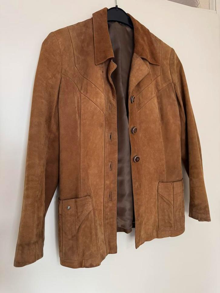 Mooi leuk camel kleurig suede colbert jasje maat 36/38, Kleding | Dames, Jasjes, Kostuums en Pakken, Zo goed als nieuw, Maat 36 (S)