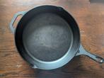 Gietijzer koekenpan 30cm met deksel, Huis en Inrichting, Keuken | Potten en Pannen, Ophalen, Zo goed als nieuw, Gietijzer, Koekenpan of Braadpan