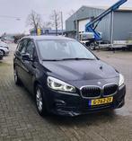 BMW 2-Serie Gran Tourer 218i 140pk 7p. Aut 2020 Zwart, Auto's, 2-Serie Gran Tourer, 7 stoelen, Origineel Nederlands, 3 cilinders