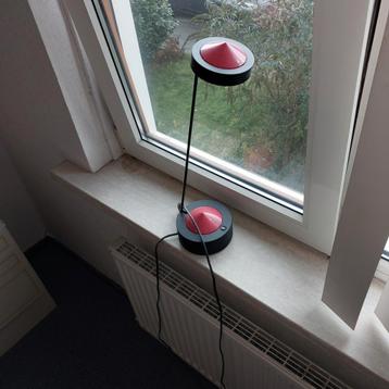 Bureaulamp rood halogeen 2 standen gratis! beschikbaar voor biedingen