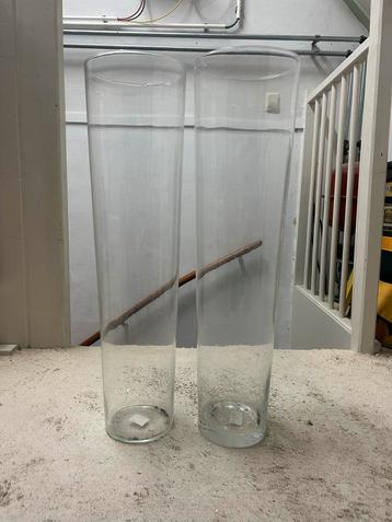 glazen vazen set beschikbaar voor biedingen